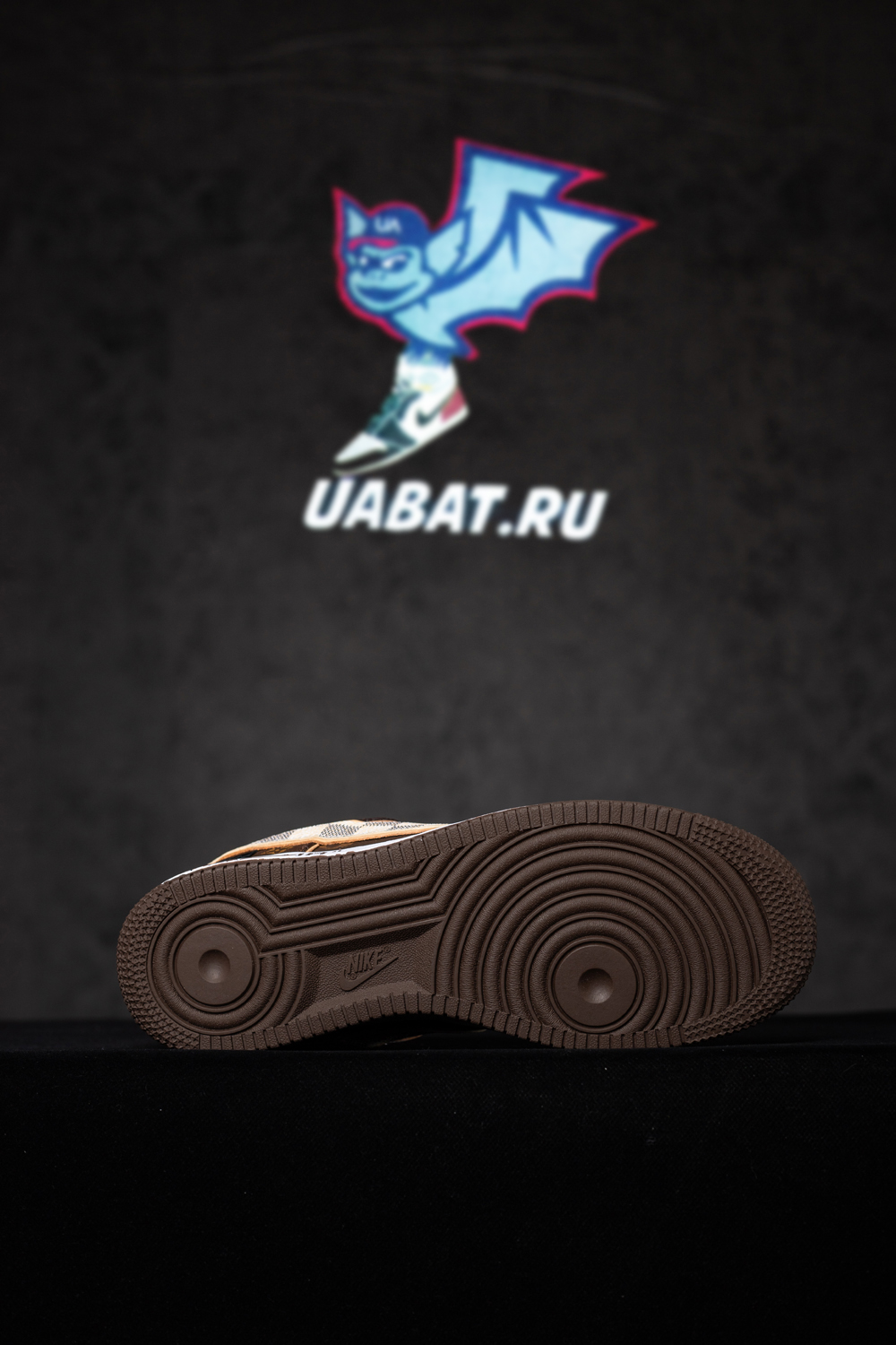 l0*is V*t0n x air force 1 low 