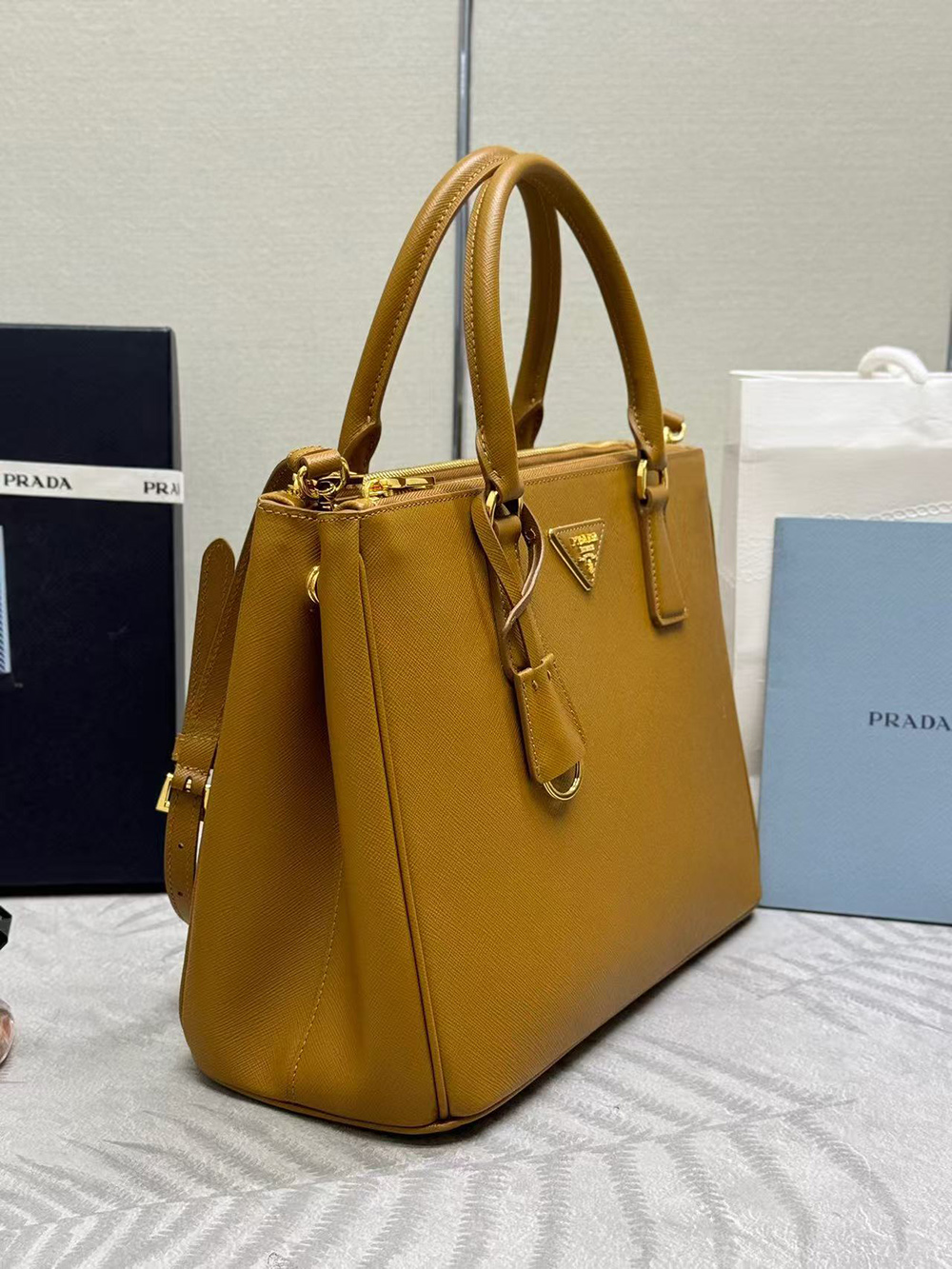 Pra*a galleria saffiano leather bags 1ba274 32*24*14cm