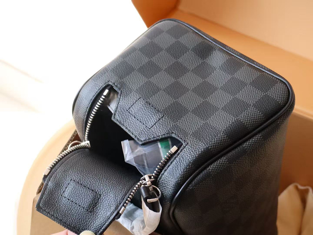 l0*is V*t0n dopp kit toilet pouch n40127 28*15*16.5cm