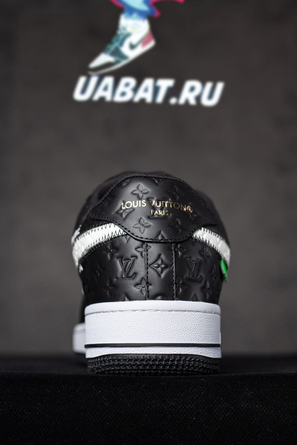 l0*is V*t0n x nike air force 1 low “black”