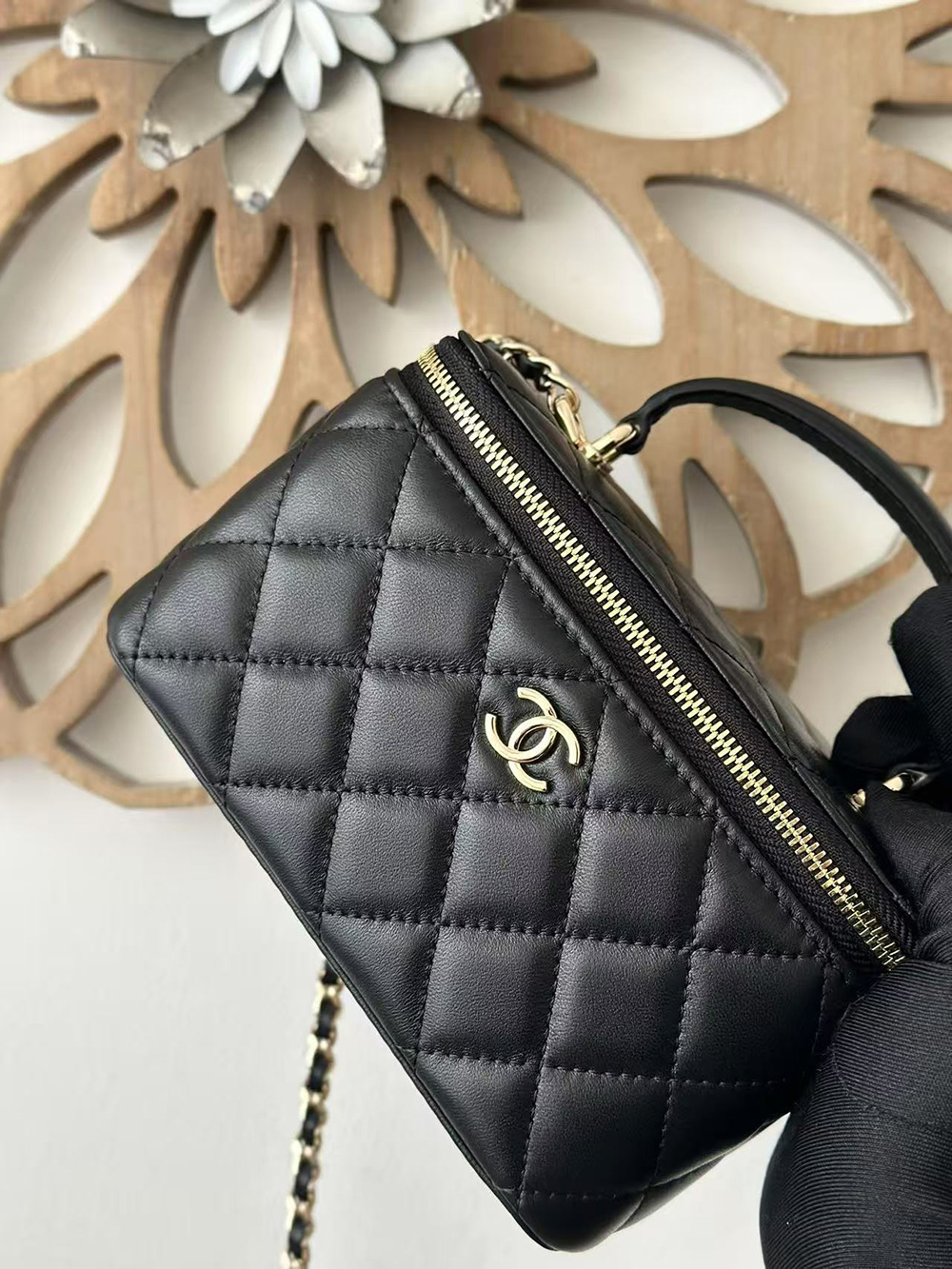 Ch*el vanity case bags black ap2199 17*9.5*8cm