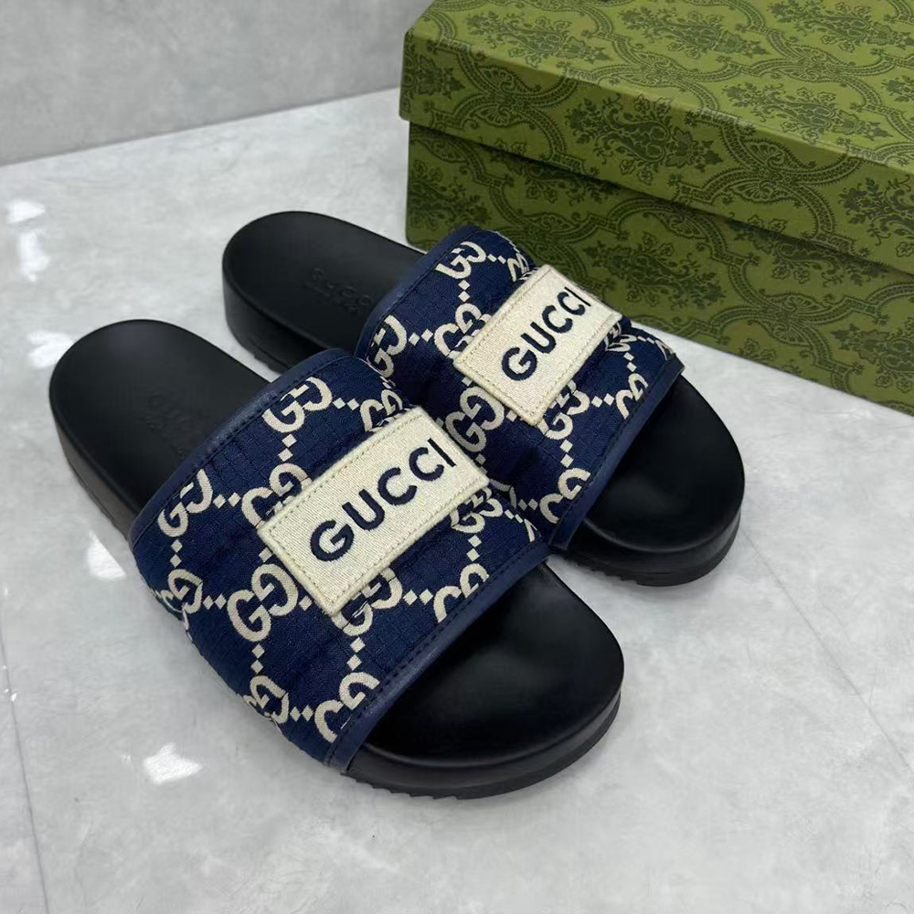 G*u*i gg canvas blue flip-flops