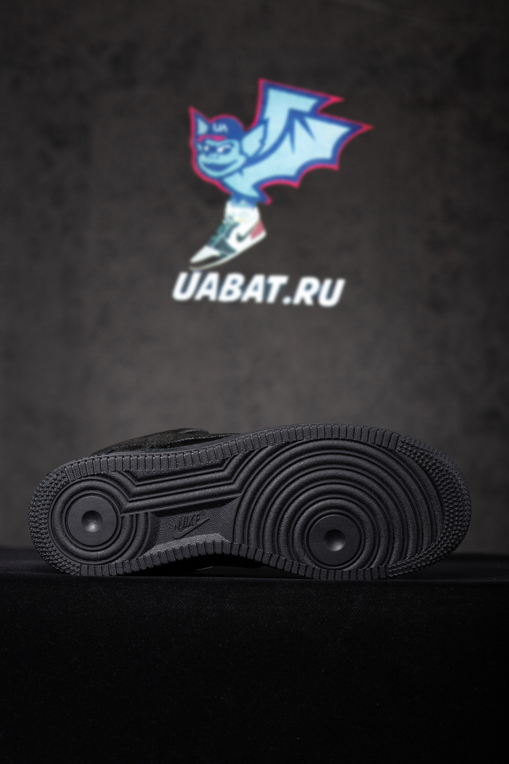 l0*is V*t0n & nike air force 1 virgil abloh 