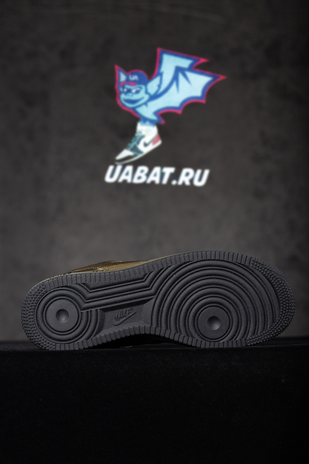 l0*is V*t0n & nike air force 1 virgil abloh 