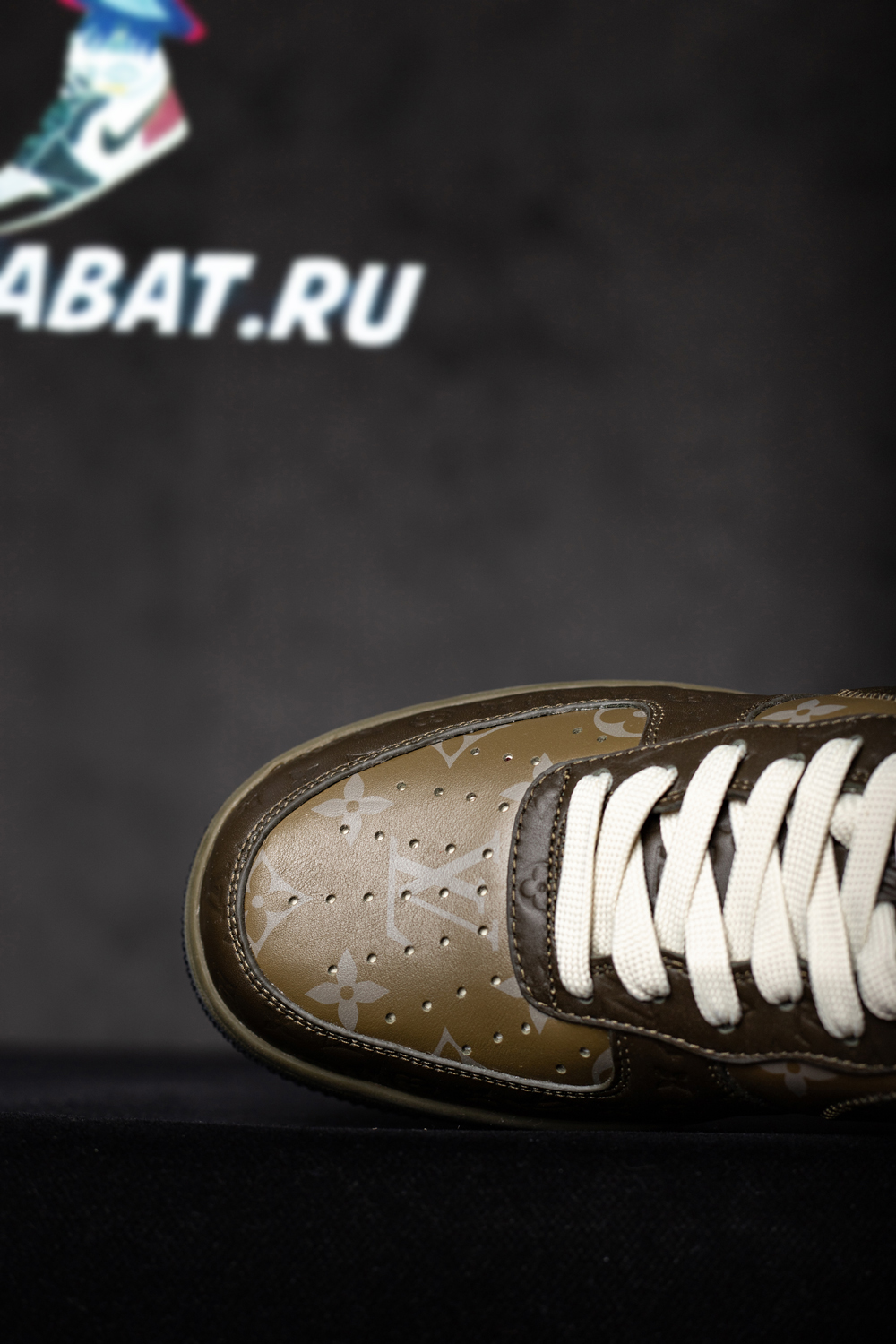 l0*is V*t0n & nike air force 1 virgil abloh 