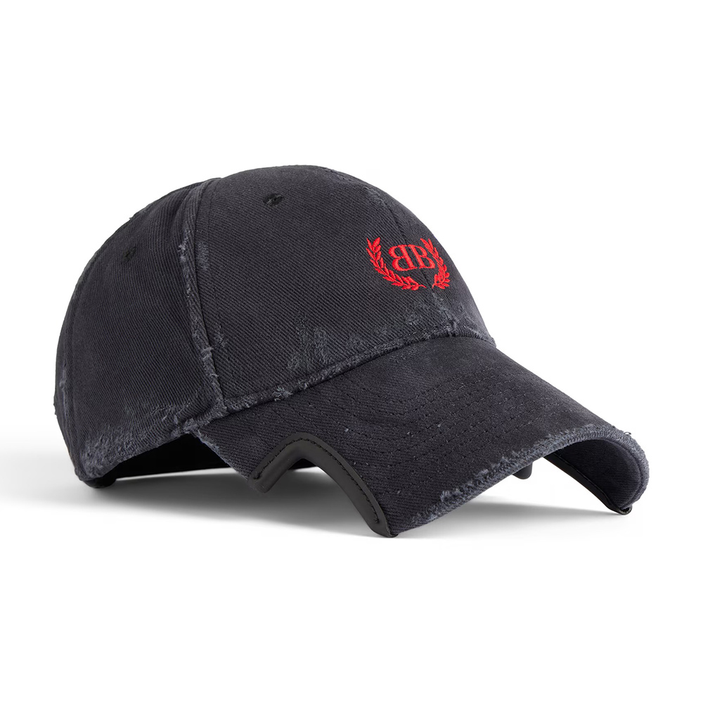Ba*len*cia*ga laurel classic cap in faded black/red b21041