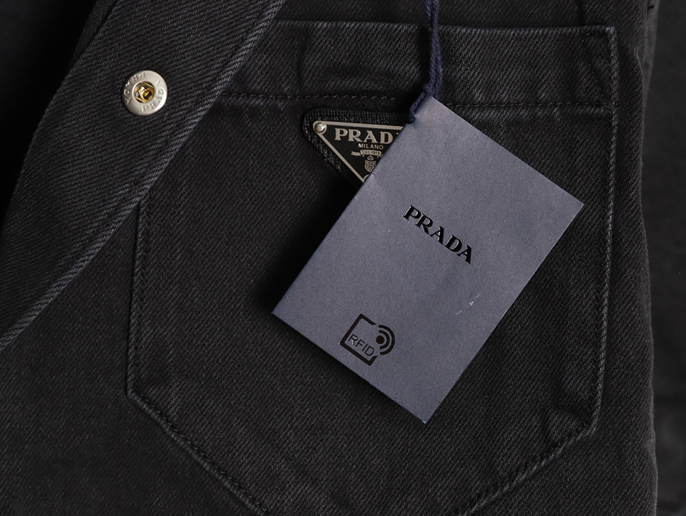 Pra*a triangle logo pocket denim short sleeve shirt