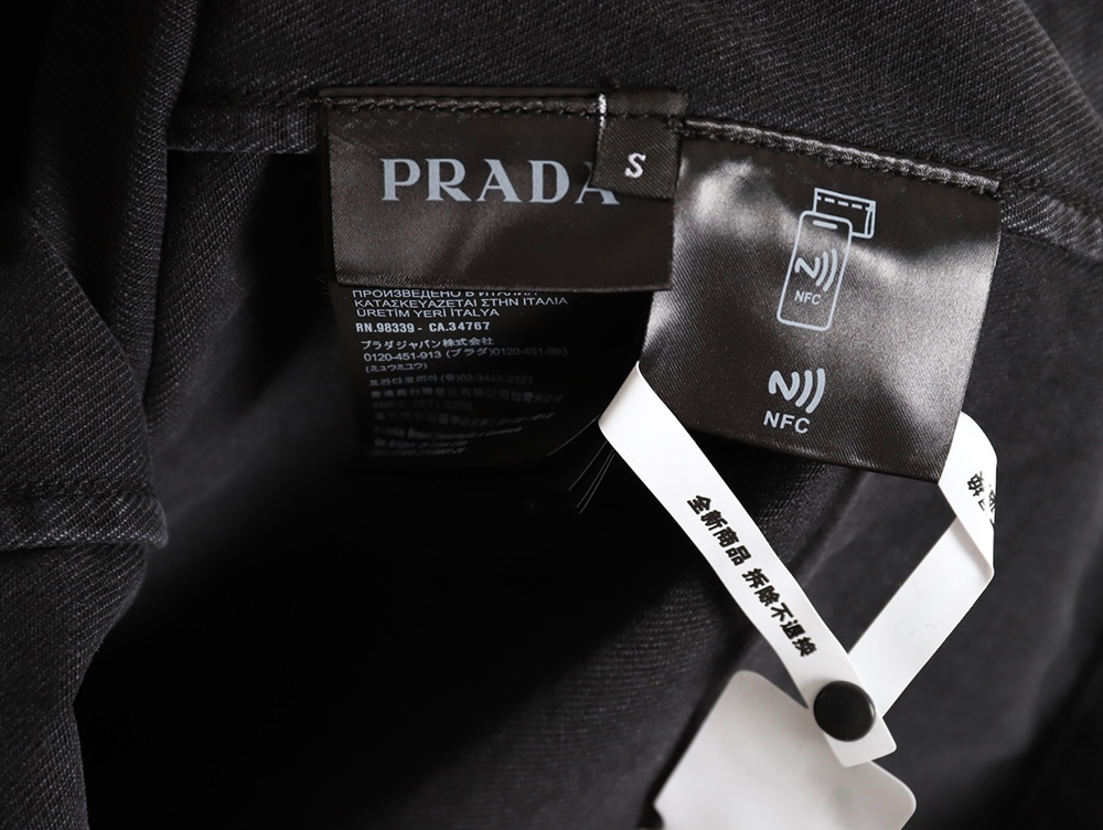 Pra*a triangle logo pocket denim short sleeve shirt