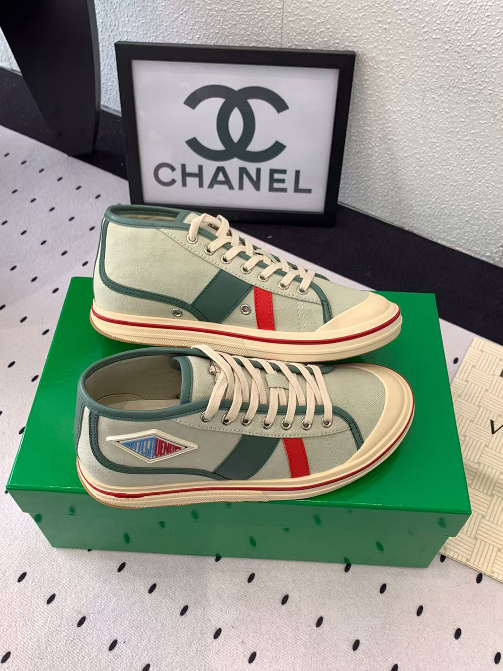 bo*te*ga Ve*ne*ta eliot sneakers