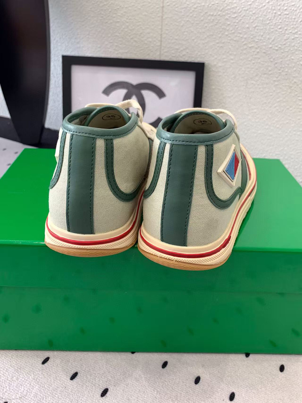 bo*te*ga Ve*ne*ta eliot sneakers