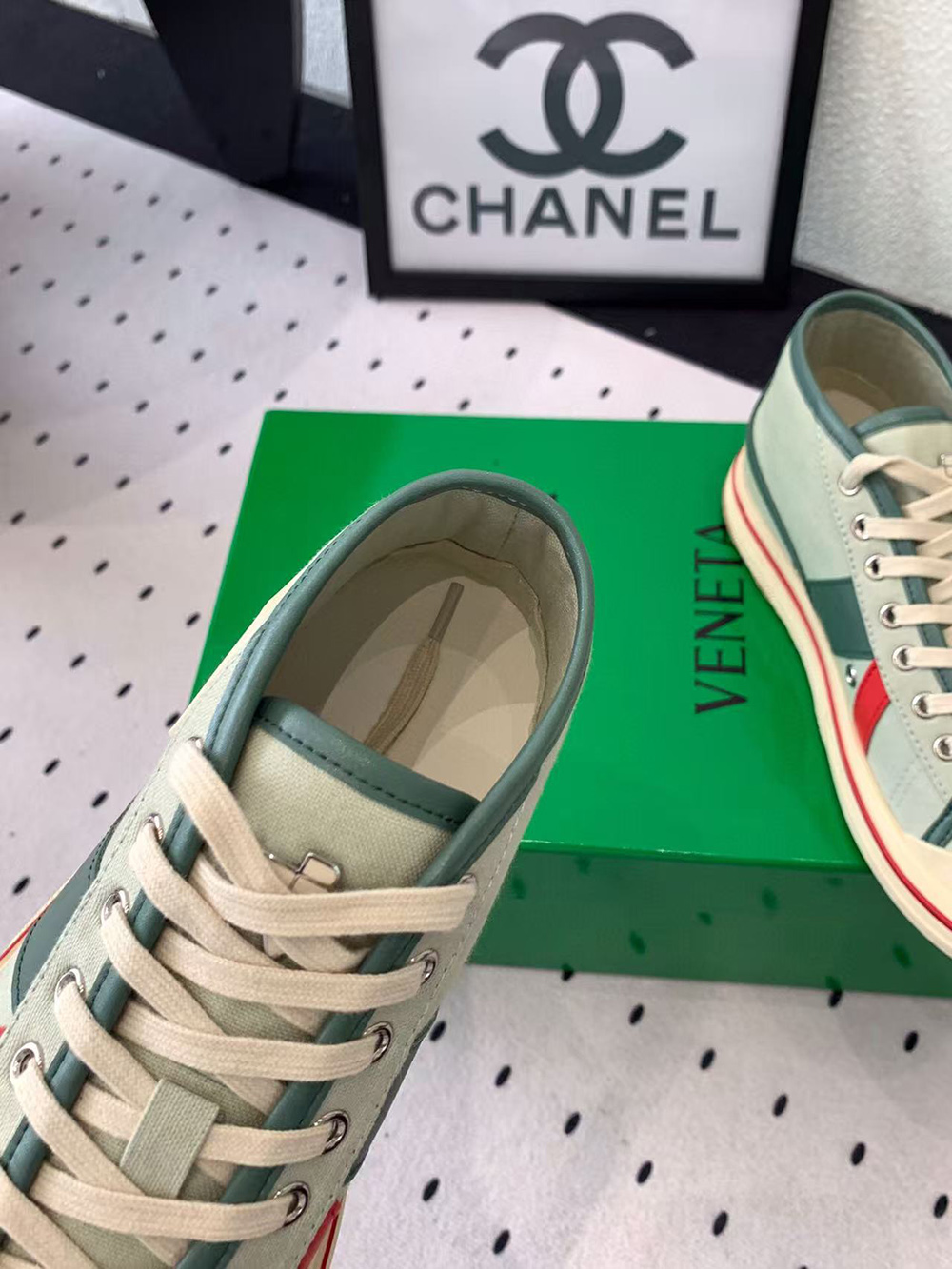 bo*te*ga Ve*ne*ta eliot sneakers