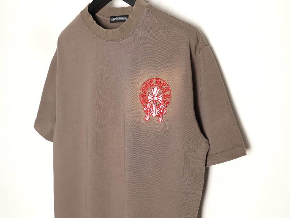 Ch**me He**ts red label cross patch embroidered washed hole short sleeve t-shirt