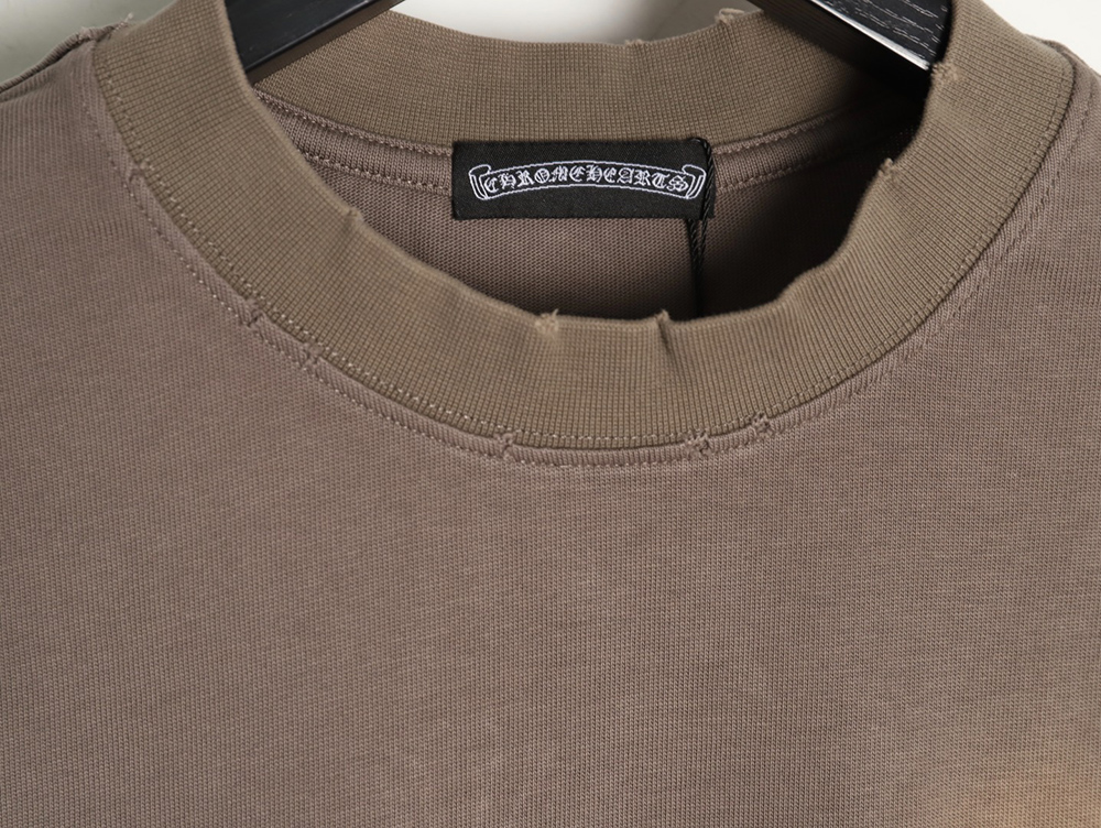 Ch**me He**ts red label cross patch embroidered washed hole short sleeve t-shirt