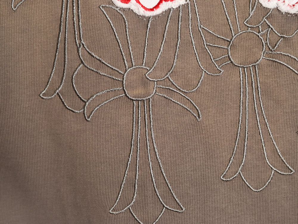 Ch**me He**ts red label cross patch embroidered washed hole short sleeve t-shirt