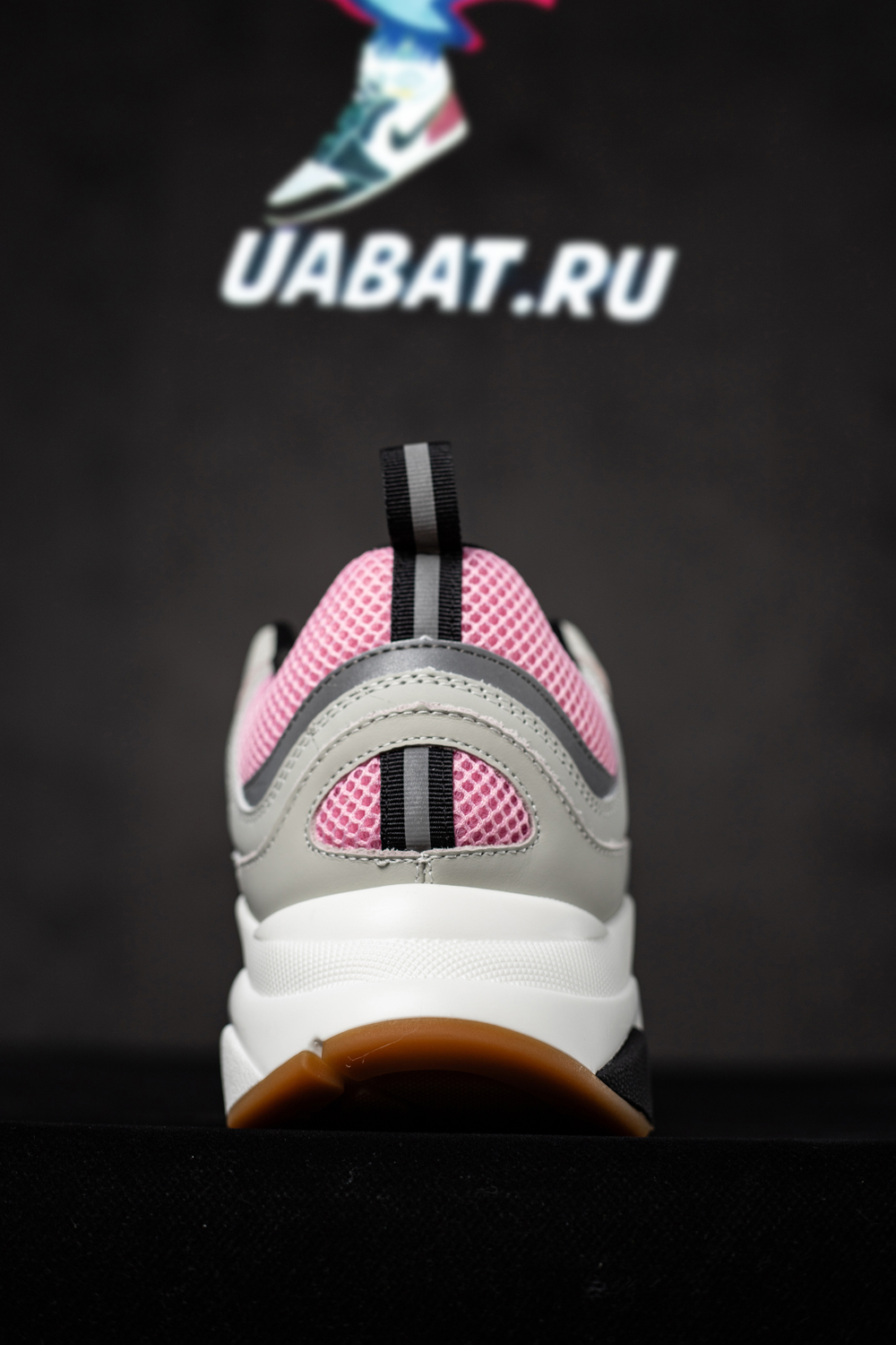 D*or b22 trainers pink
