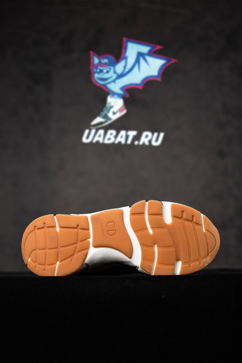 D*or b22 trainers pink