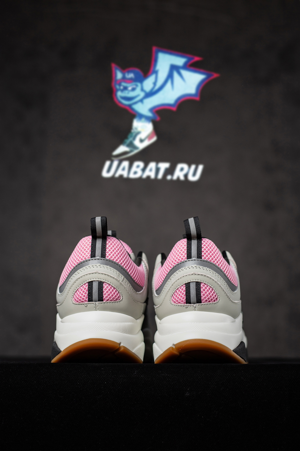 D*or b22 trainers pink