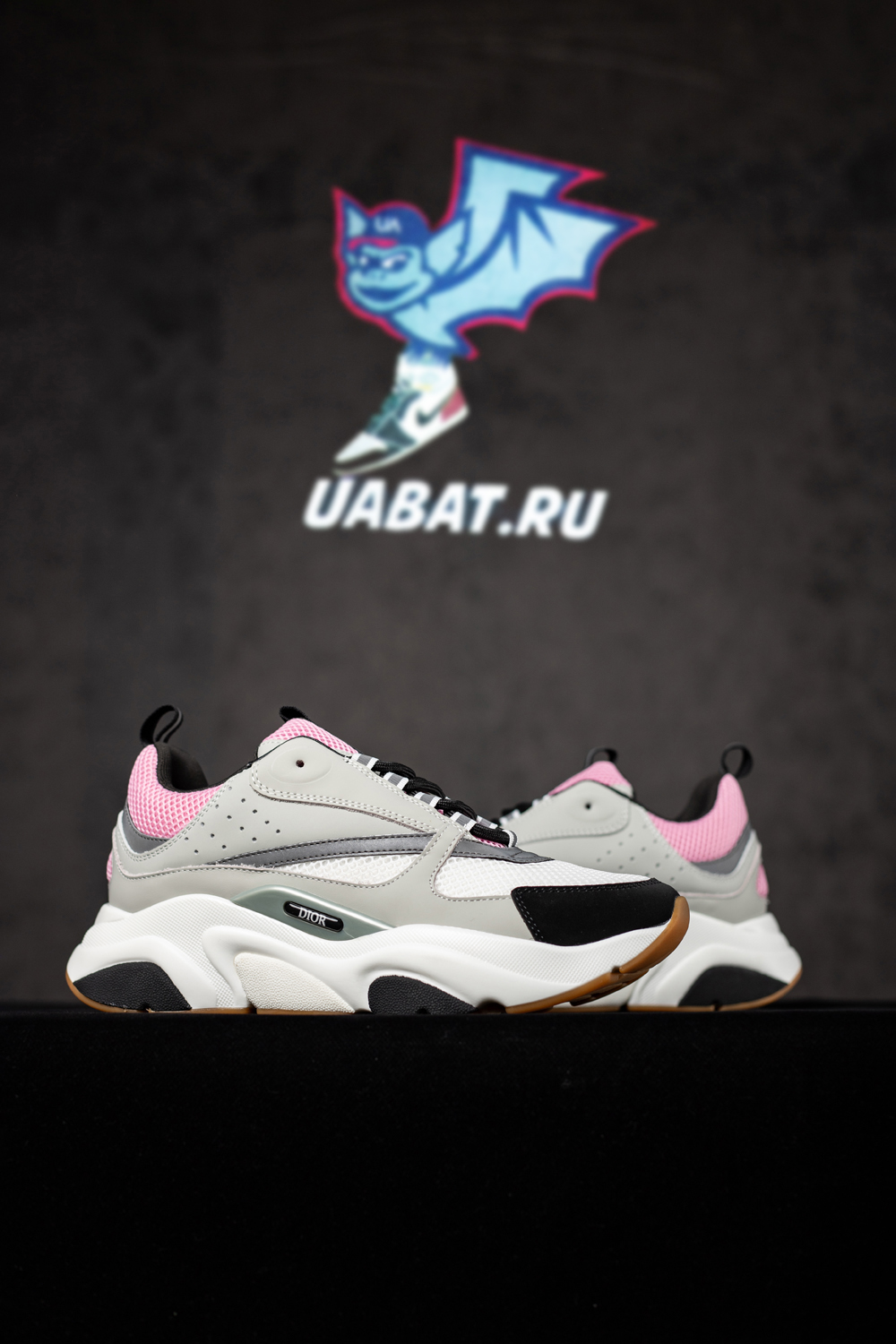D*or b22 trainers pink