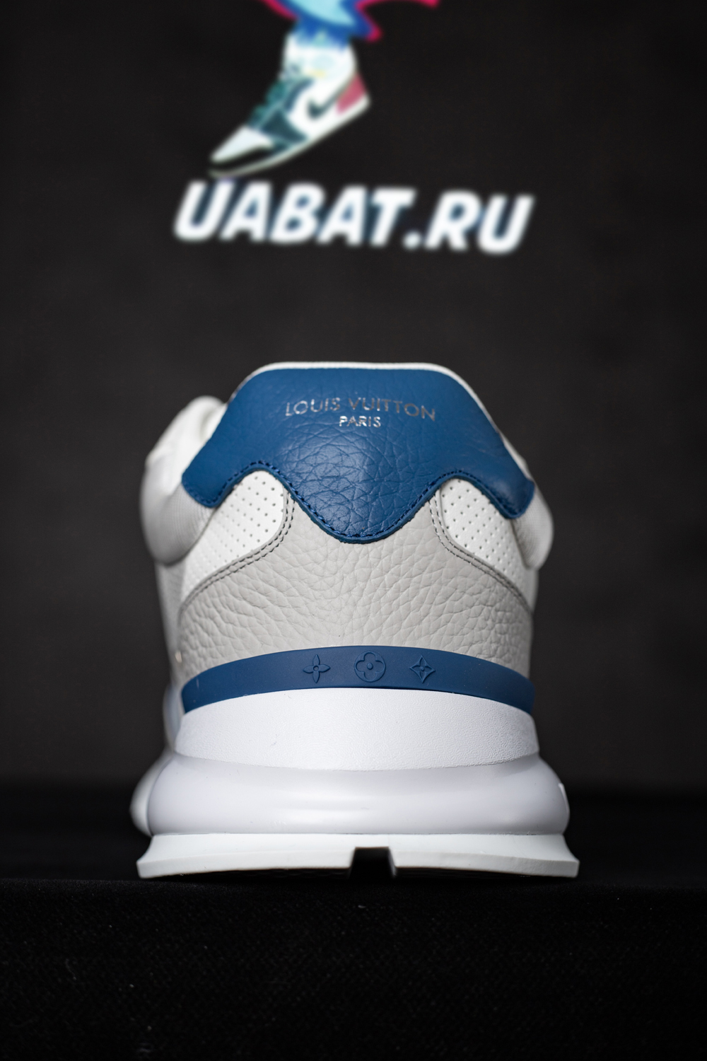 l0*is V*t0n classic sneaker 1ahsv3