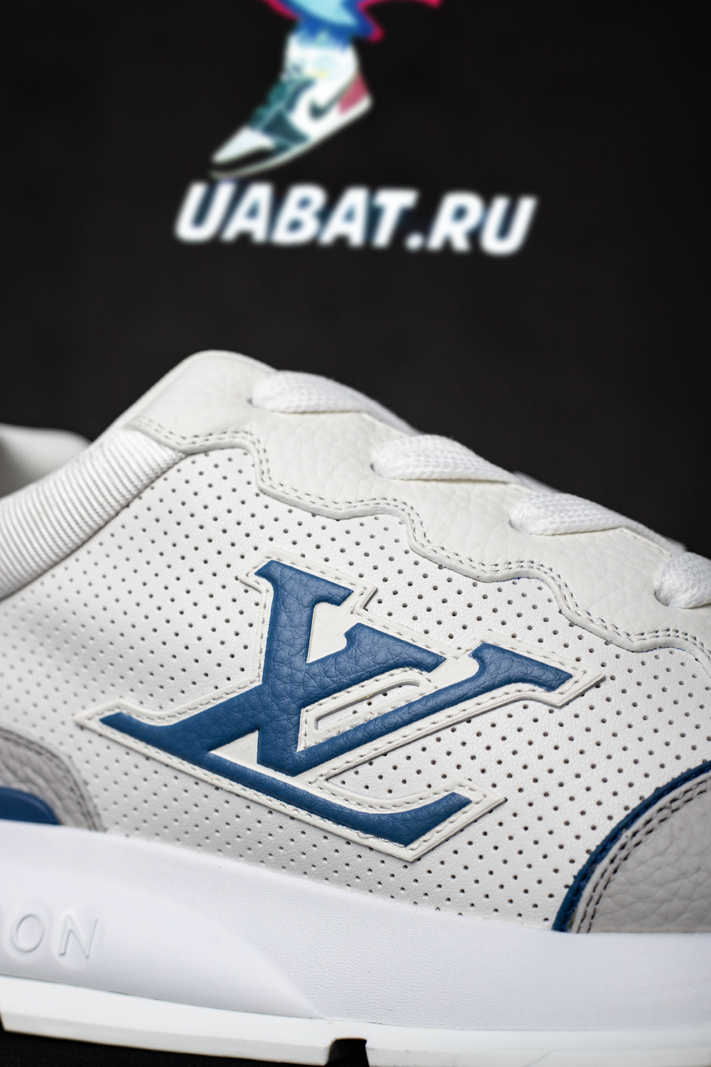 l0*is V*t0n classic sneaker 1ahsv3