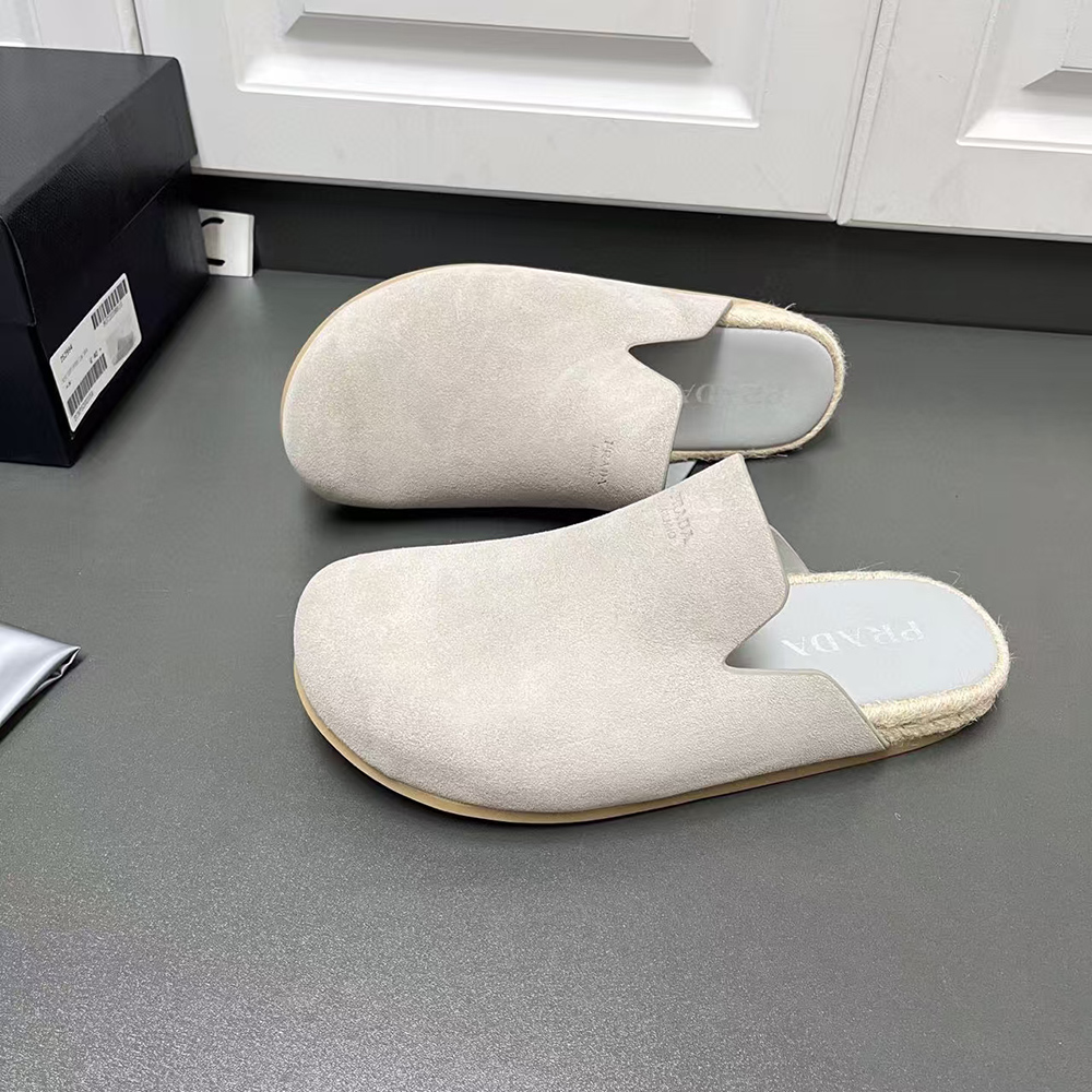 Pra*a suede mules