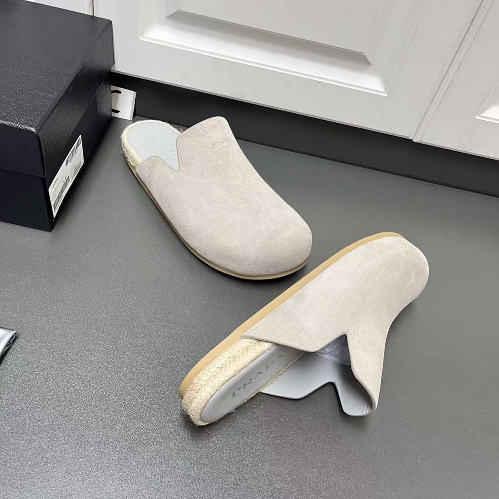 Pra*a suede mules