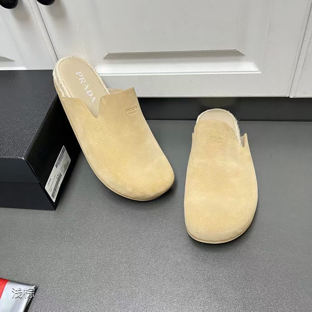 Pra*a suede mules