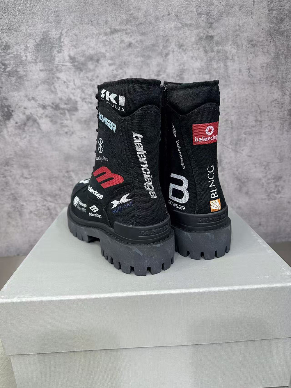 Ba*len*cia*ga combat strike boot 