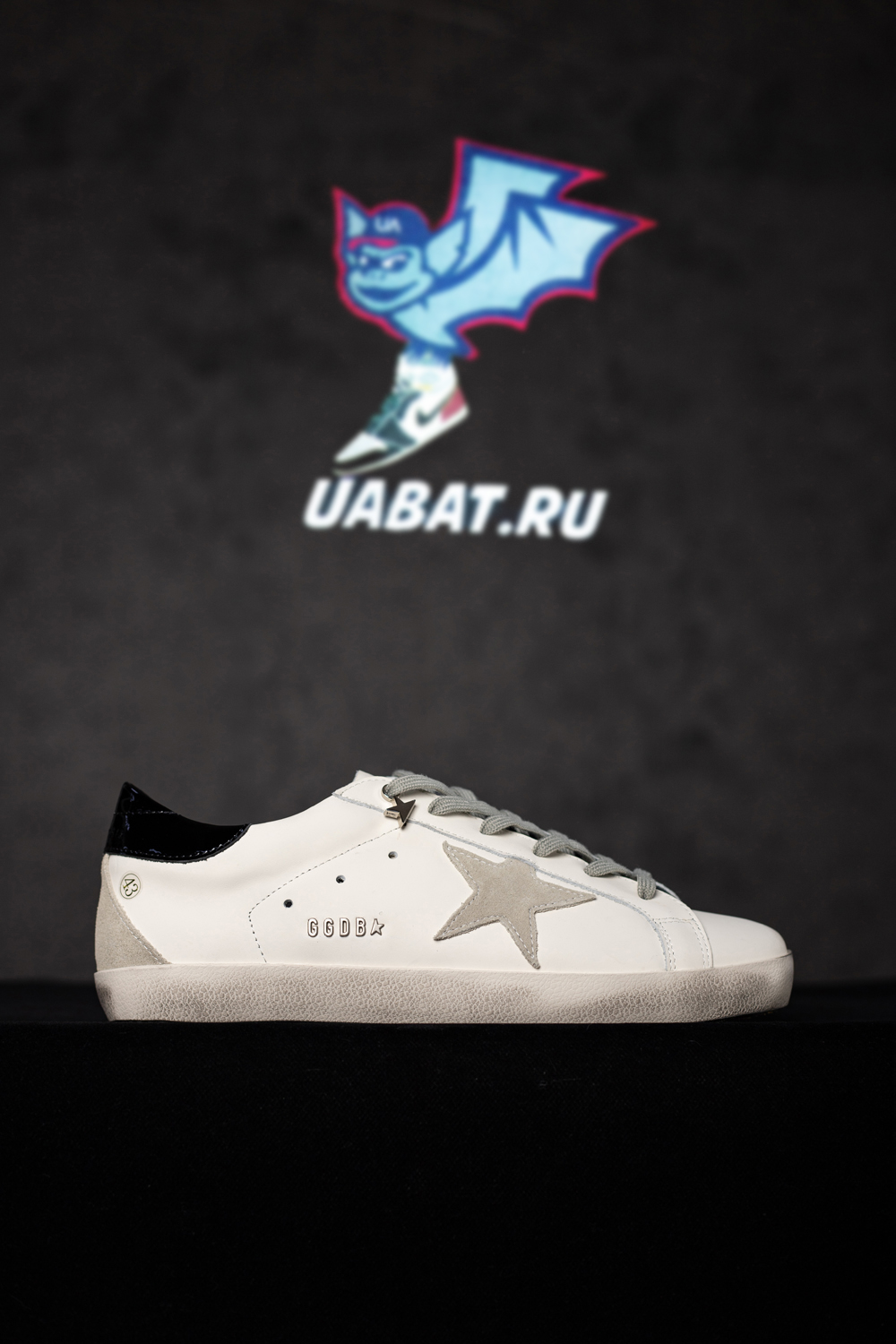 golden goose S*per-star white black