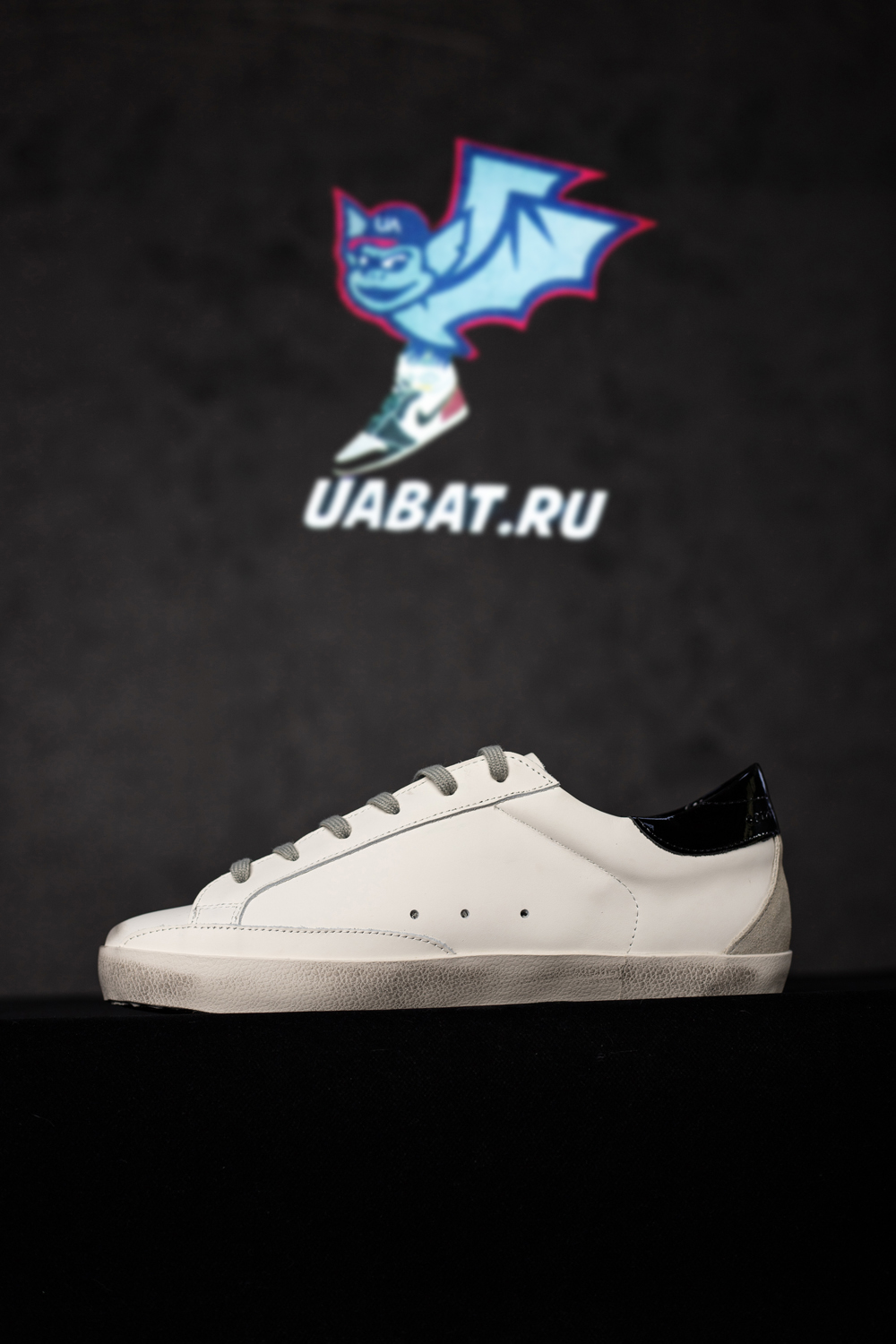 golden goose S*per-star white black