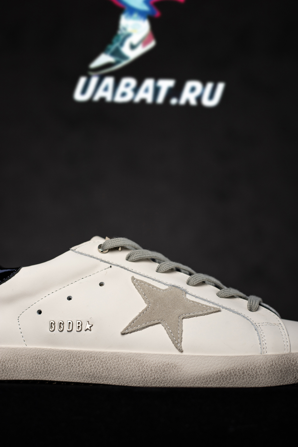 golden goose S*per-star white black