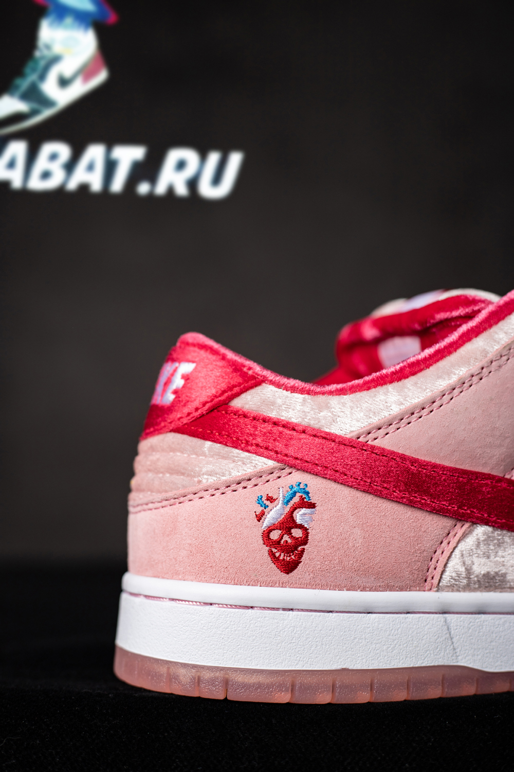 STRANGELOVE X DUNK LOW SB 