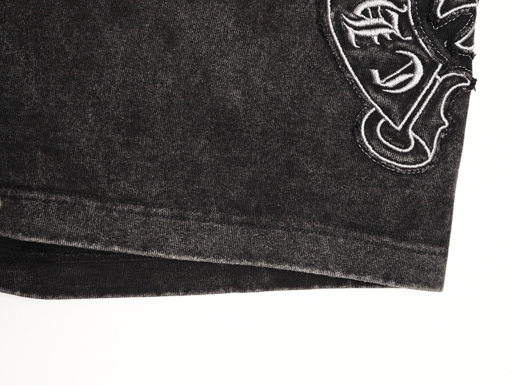 Ch**me He**ts patch horseshoe cross embroidery washed shorts