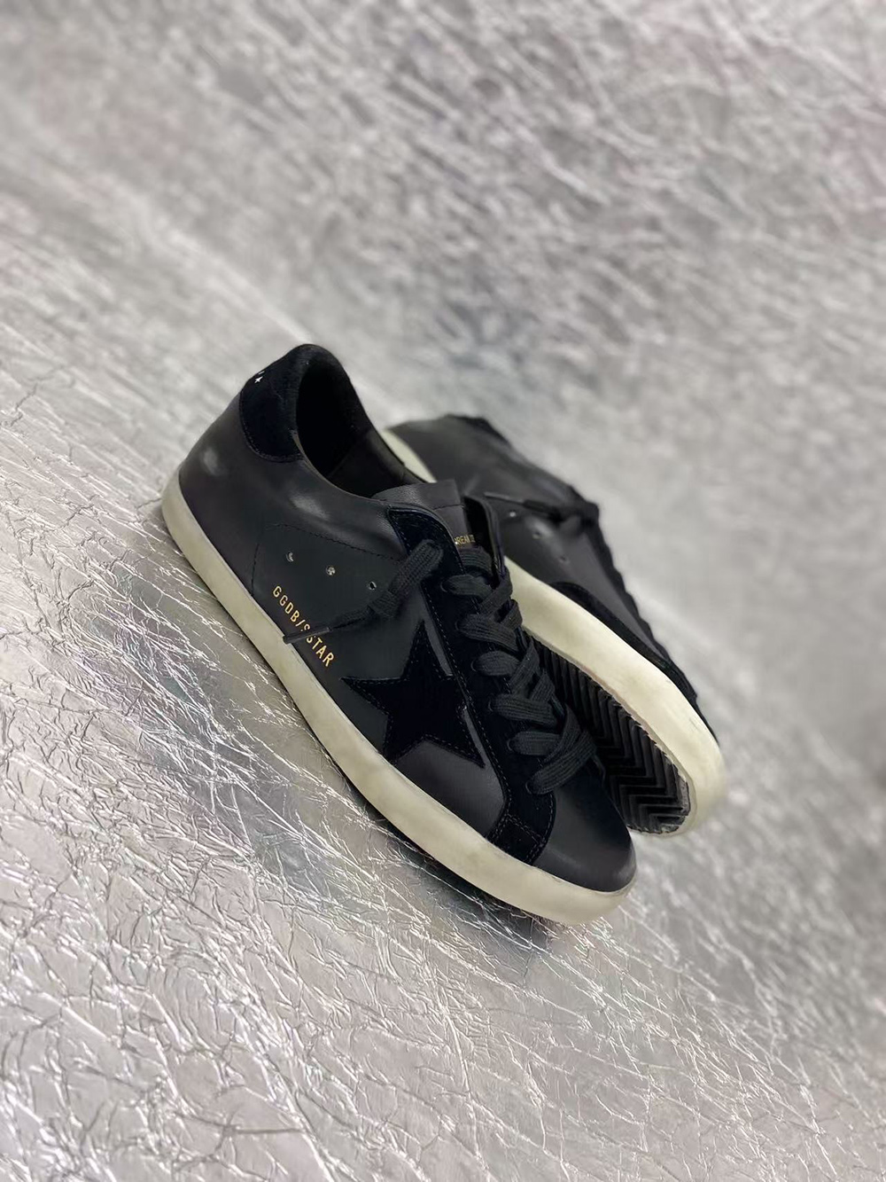 golden goose S*per-star black sneakers