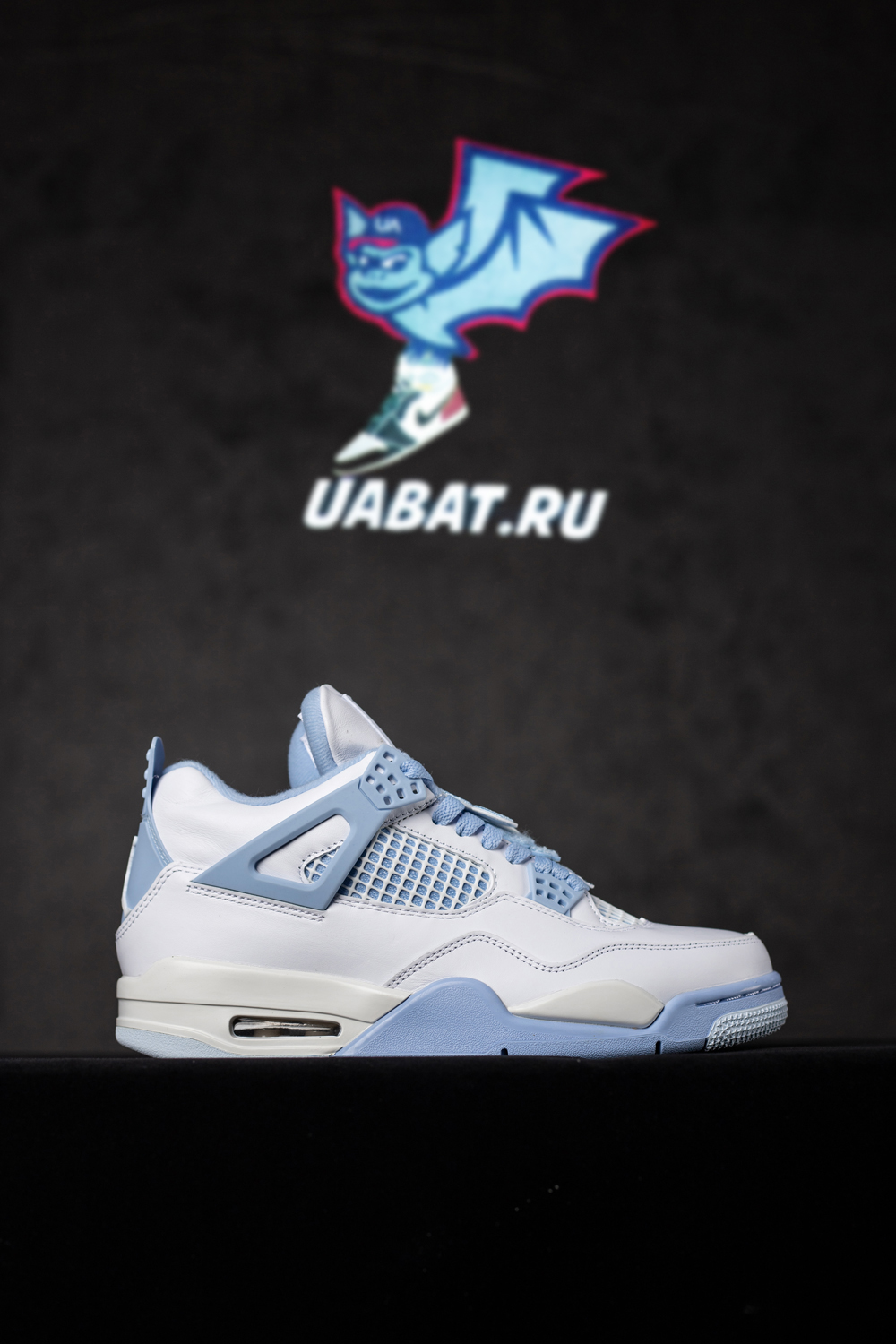 Wmns Air Jordan 4 Retro 