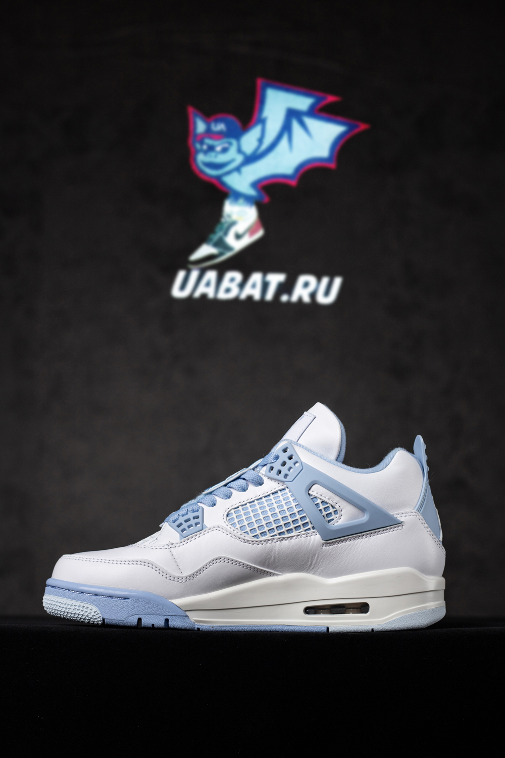 Wmns Air Jordan 4 Retro 