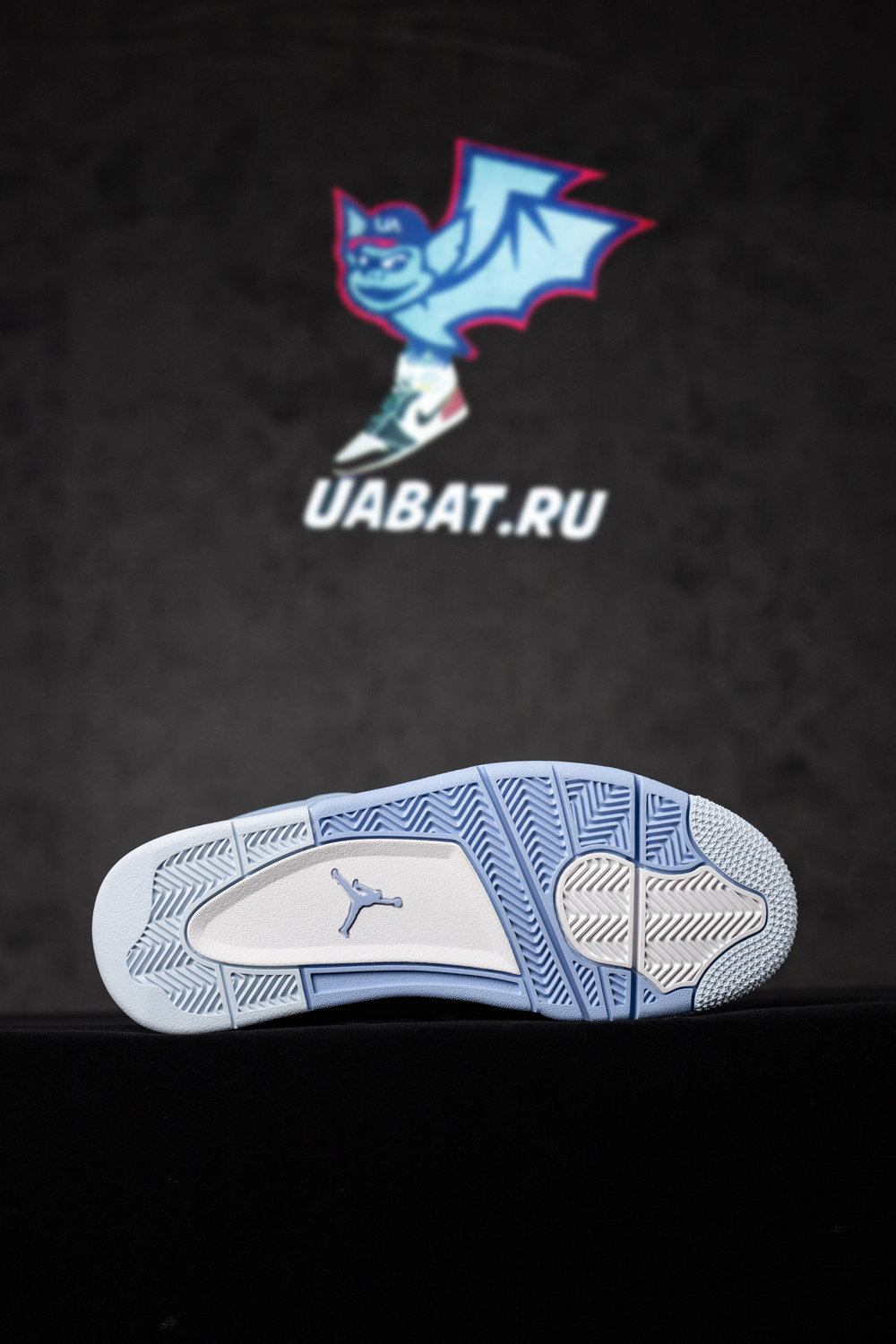 Wmns Air Jordan 4 Retro 