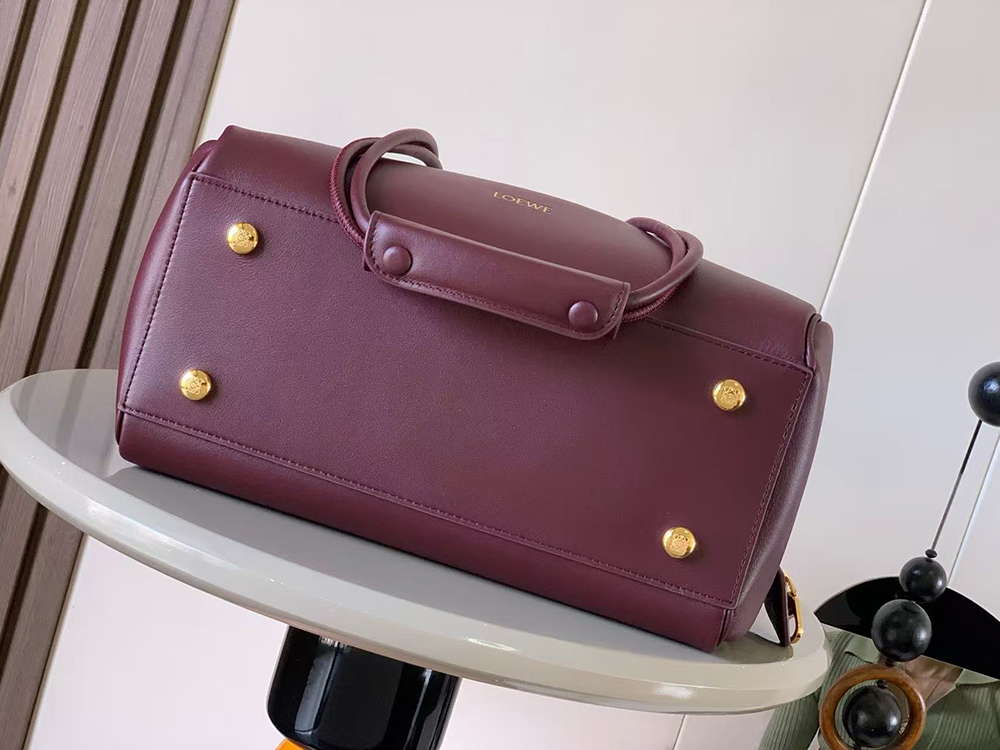 l0ew* madrid bag in S*pple calfskin