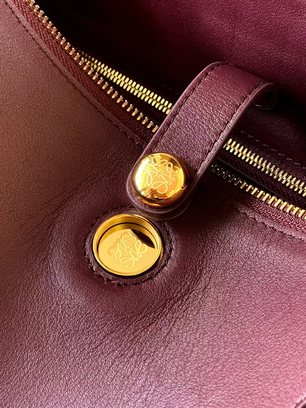 l0ew* madrid bag in S*pple calfskin