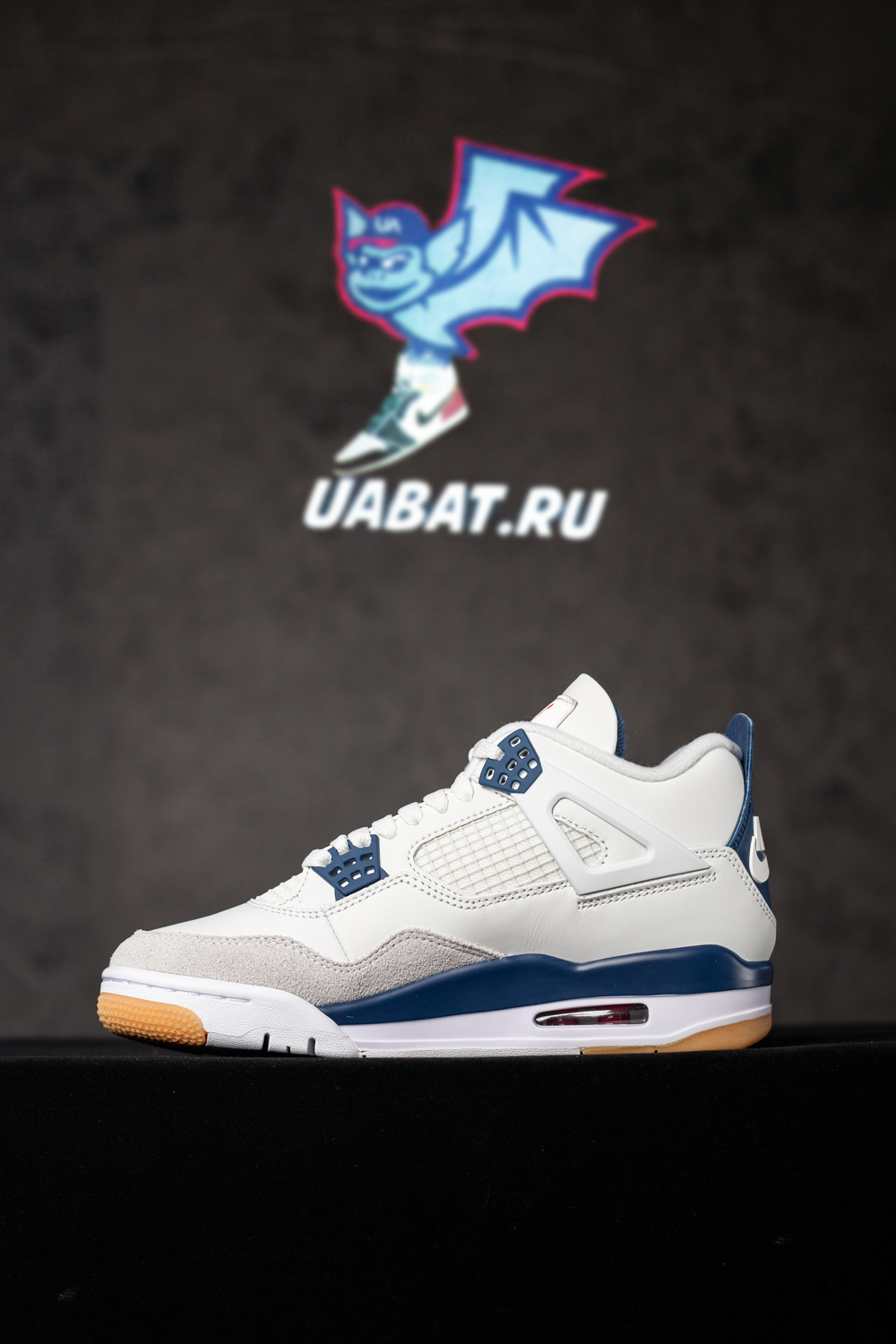 Nike SB x Air Jordan 4 "White/Navy"
