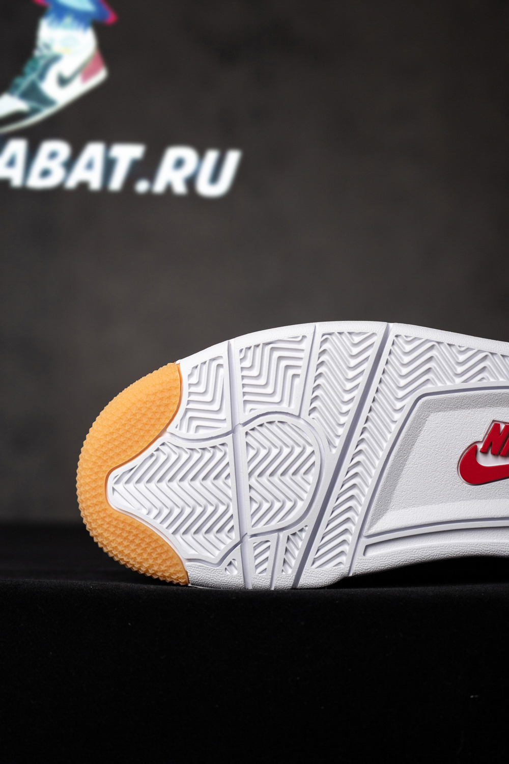 Nike SB x Air Jordan 4 "White/Navy"