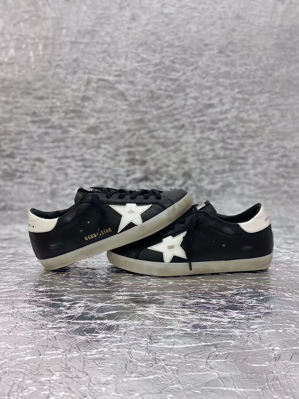 golden goose S*per-star sneakers black white