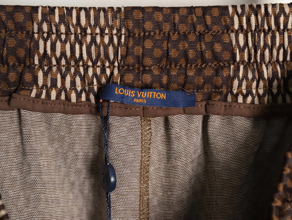 l0*is V*t0n pharrell checkerboard rhinestone wool shorts