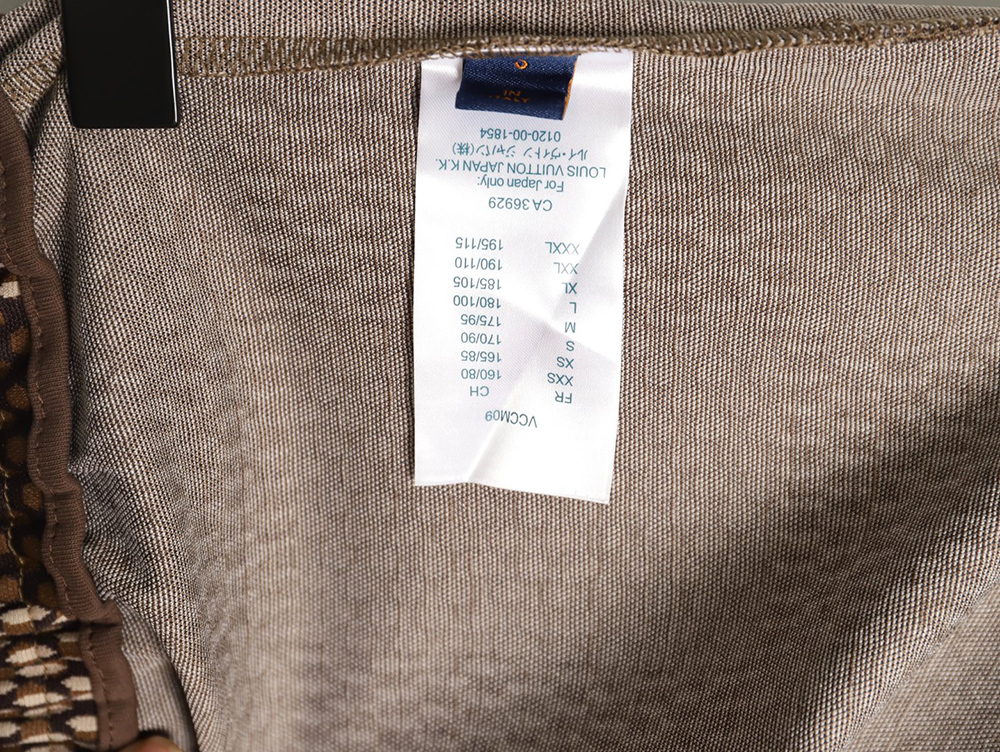 l0*is V*t0n pharrell checkerboard rhinestone wool shorts