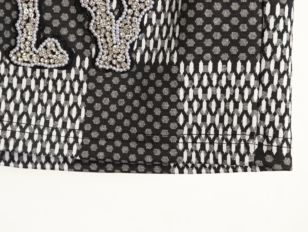 l0*is V*t0n pharrell checkerboard rhinestone wool shorts tsk1