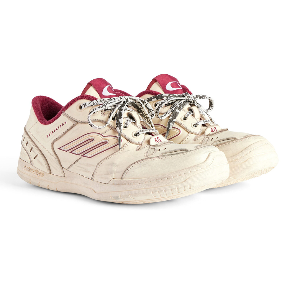 Ba*len*cia*ga hamptons worn-out sneaker