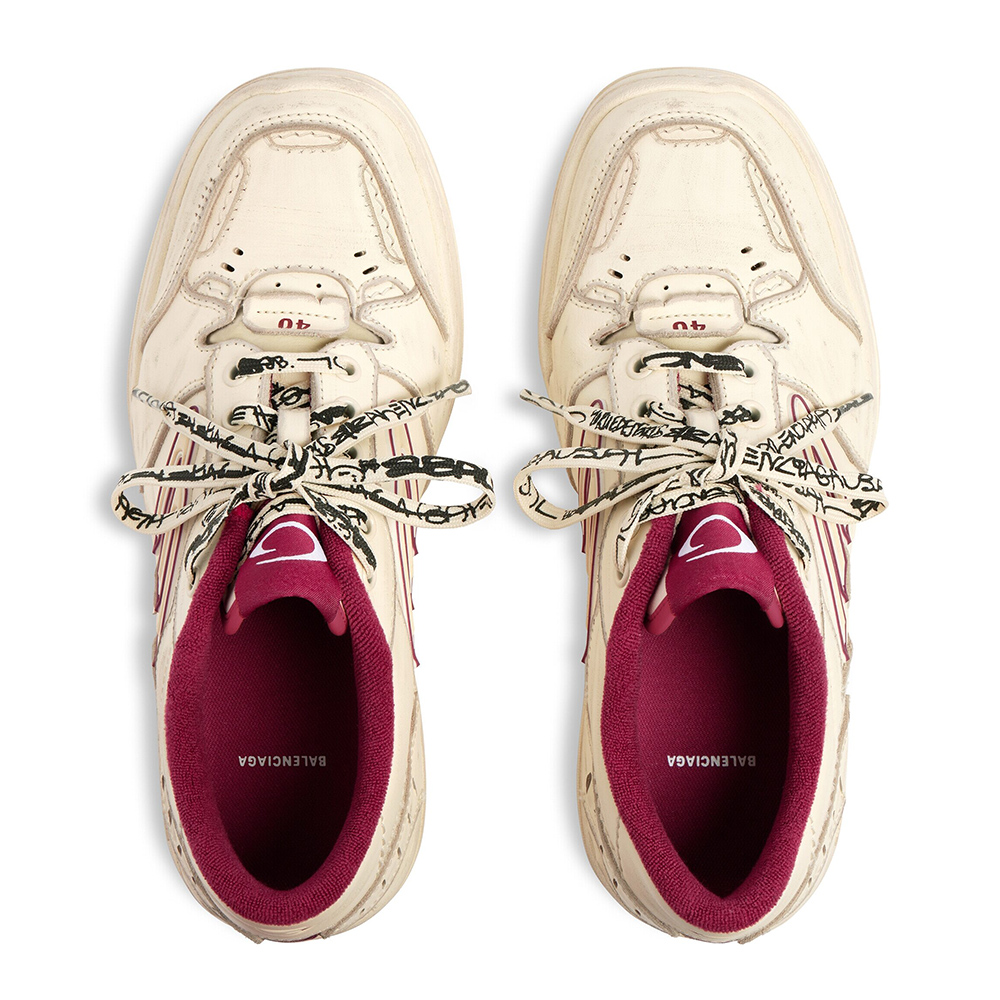 Ba*len*cia*ga hamptons worn-out sneaker