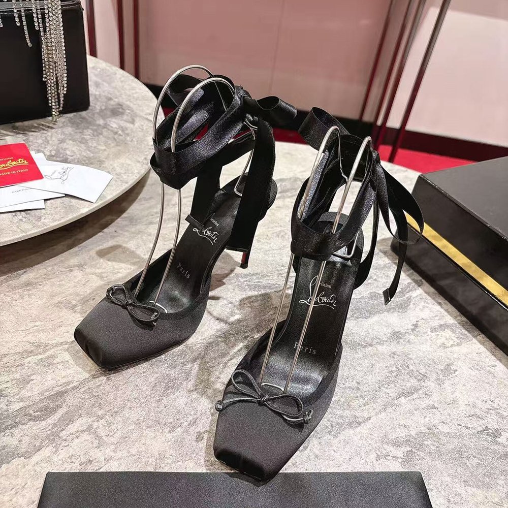 Ch**an louboutin cassia lace up 10cm strappy pumps - black