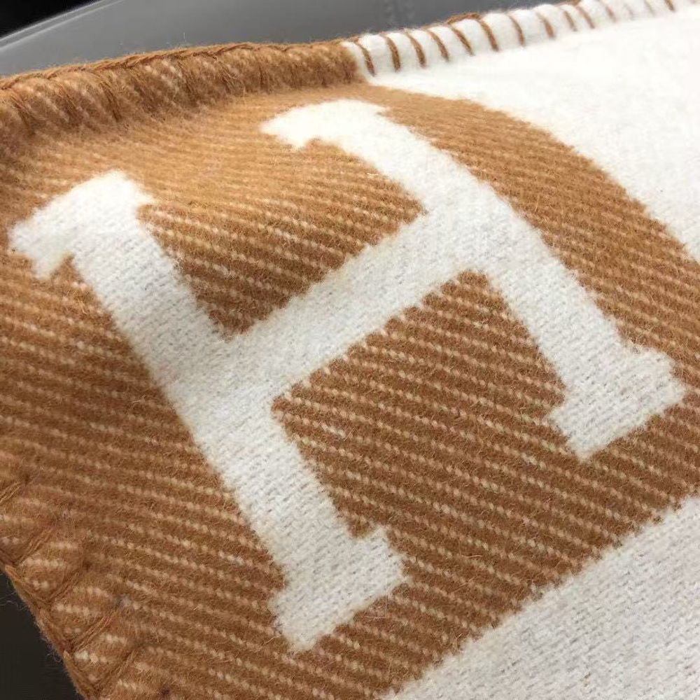 H**mes avalon pillow 70*70cm