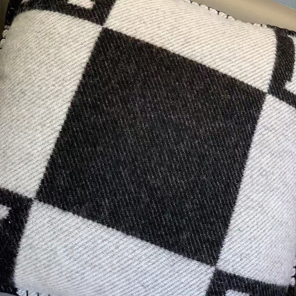 H**mes avalon pillow 70*70cm